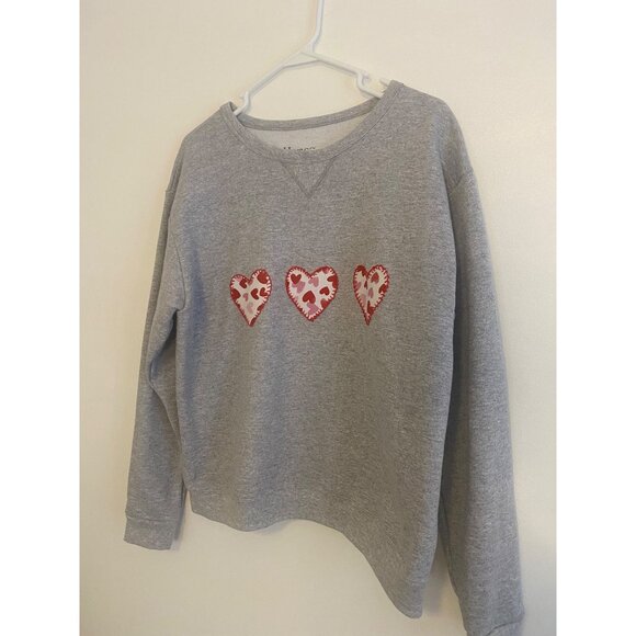 Hand-Embroidered Valentine’s Day Heart Sweatshirt Hanes Gray With Hearts Size L - Picture 2 of 6